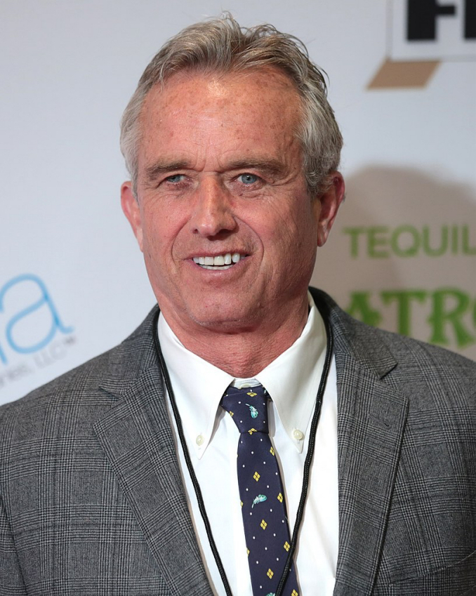 Hero of the Week: April 18, 2019 – Robert Kennedy, Jr.