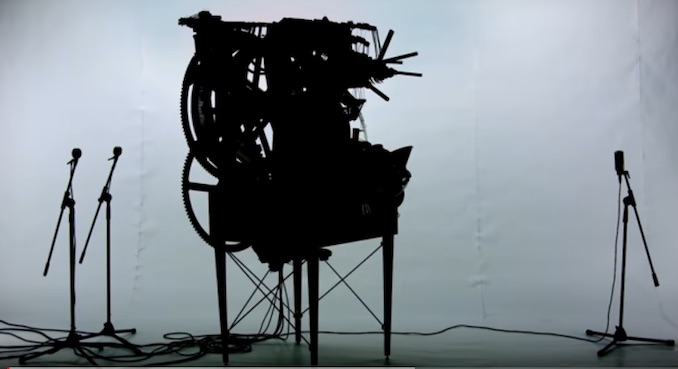 Wintergatan – Marble Machine (music instrument using 2000 marbles)