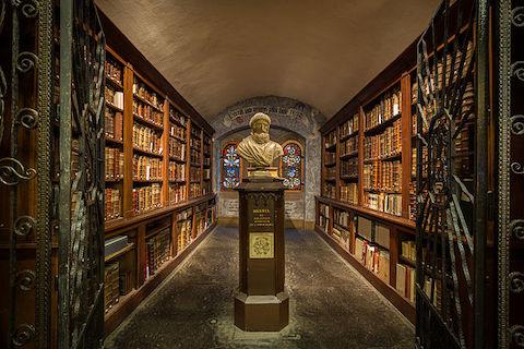 Libraries: Gateway of Knowledge – Greatest Libraries of the Ancient World